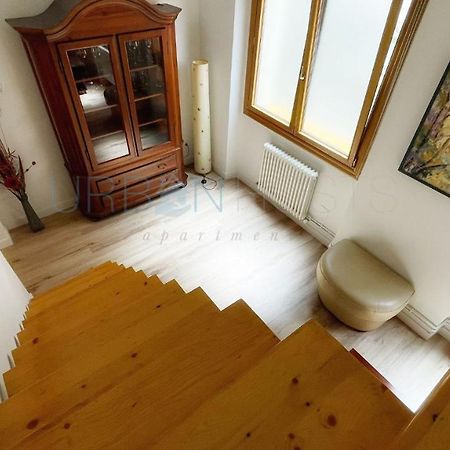 Apartamento con encanto centrico, wifi y patio Bilbao Exterior foto