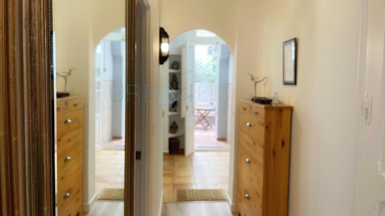 Apartamento con encanto centrico, wifi y patio Bilbao Exterior foto