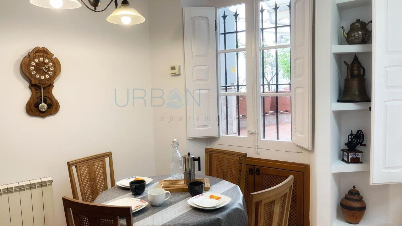 Apartamento con encanto centrico, wifi y patio Bilbao Exterior foto